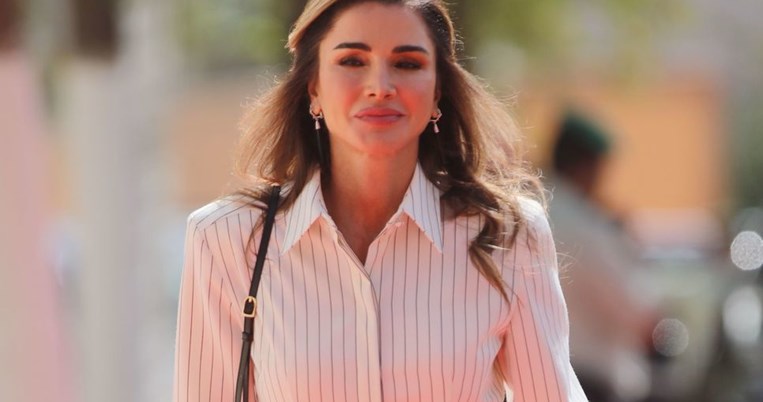 Υπέρκομψη: H βασίλισσα Ράνια της Ιορδανίας φόρεσε από τώρα τη must φούστα της άνοιξης