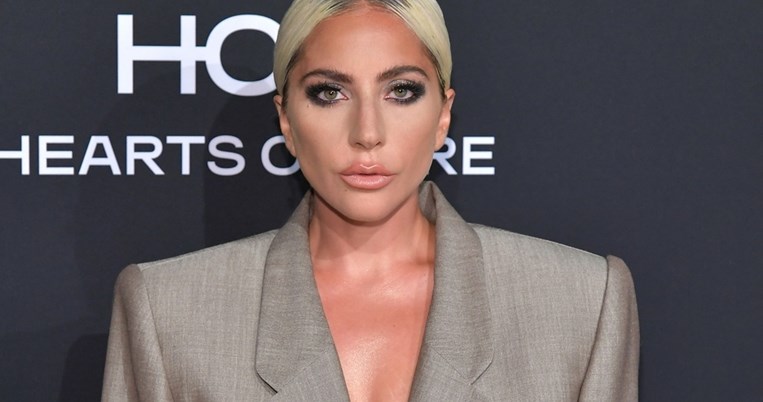 Συγκλόνισε η Lady Gaga τόσο με την ομιλία της, όσο και με τη συμβολική στυλιστική επιλογή της
