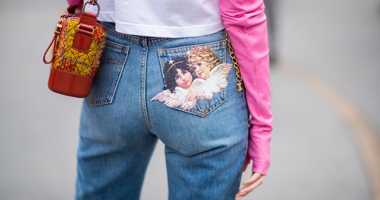 Από τη μέρα που φόρεσα αυτό το τζιν και απομάκρυνα το skinny ακούω μόνο κολακευτικά σχόλια 