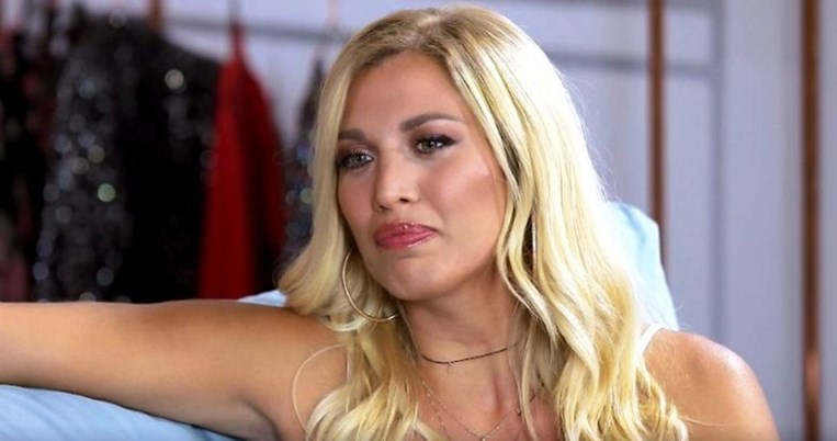 «Δεν με τιμά αυτό που λες»: Η Κωνσταντίνα Σπυροπούλου σε άβολη και αμήχανη θέση 