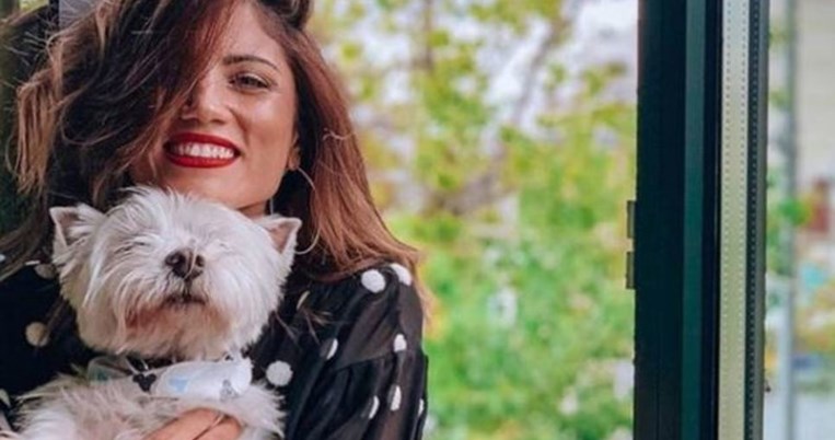 Το τόλμησε: Η Μαίρη Συνατσάκη έκανε μια εντυπωσιακή αλλαγή στα μαλλιά της