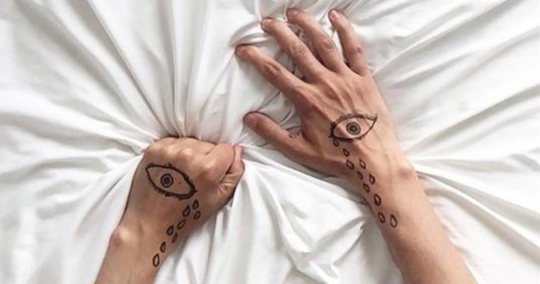 Τι αποκαλύπτει το μικρό σου δάχτυλο για το χαρακτήρα σου;