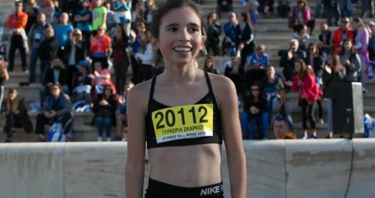 4η στις γυναίκες στον Μαραθώνιο της Αθήνας η 13χρονη Γλυκερία Σκάρκου 