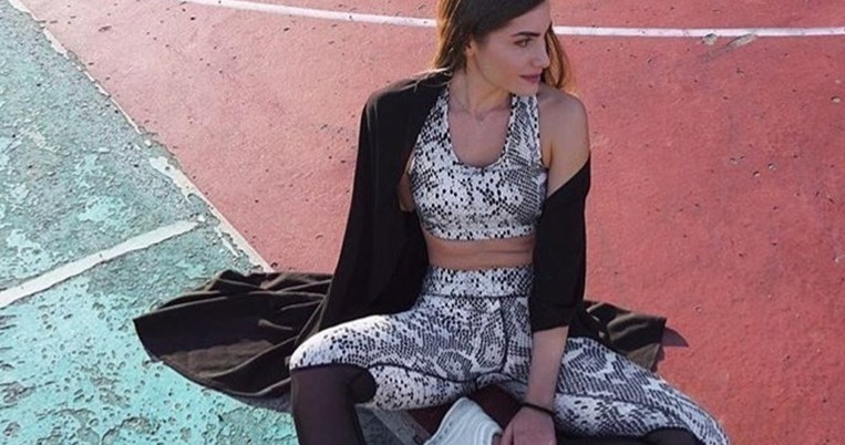 Τα ελληνικά κολάν με την ειδική ραφή στο πίσω μέρος που ανασχηματίζουν τους γλουτούς 