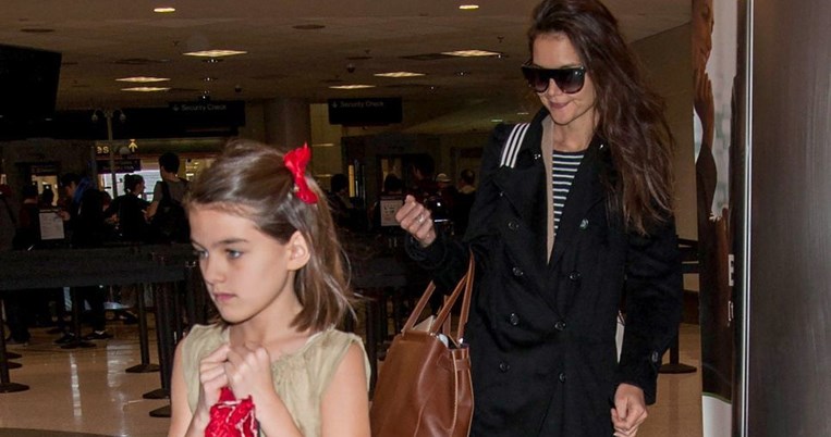 Τη δυσαρεστεί: Η αποκαλυπτική εξομολόγηση της Κέιτι Χολμς για την κόρη της Σούρι