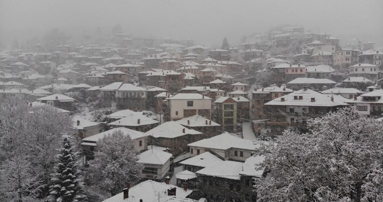 Το απόλυτο λευκό του Μετσόβου είναι το ιδανικό σκηνικό για την επόμενη εξόρμησή σας