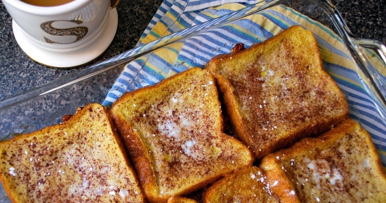 Γλυκές αυγοφέτες με μέλι στον φούρνο: Το υπέρτατο πρωινό του χειμώνα χωρίς λάδι και τηγάνι 
