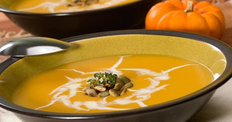 Κολοκυθόσουπα: Η πιο απίθανη βελουτέ σούπα του χειμώνα