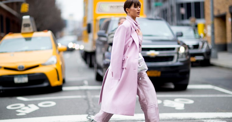 Τα μυστικά των γυναικών που φορούν ψηλοτάκουνα όλη μέρα: σούπερ άνεση, μηδέν πόνος