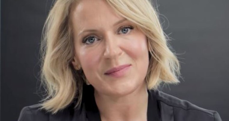 Μετά τα 45: Αυτό είναι το μόνο σημείο του προσώπου που χρειάζεται προσοχή στο μακιγιάζ 