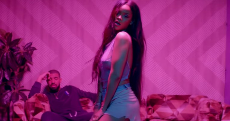Η Rihanna τα πέταξε όλα στο νέο της videoclip και τρέλανε το Διαδίκτυο