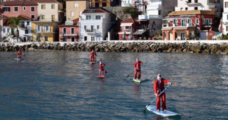 Φέτος ο Άγιος Βασίλης θα έρθει από την θάλασσα. Στην Πάργα μόλις συνέβη κάτι ξεχωριστό