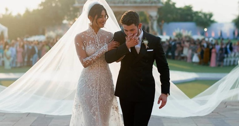 Backstage από την πρόβα νυφικού της Πριγιάνκα Τσόπρα: Το υπέρκομψο Ralph Lauren φόρεμα του γάμου της