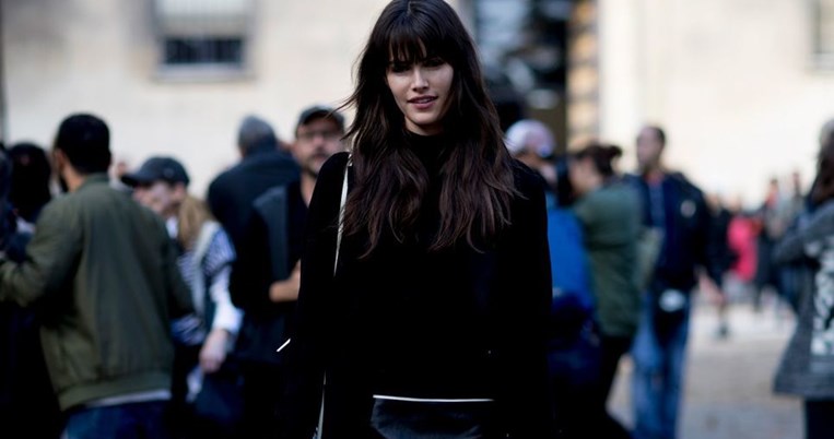 Αυτό το απαστράπτον χρώμα ankle boots θα γίνει το νέο μαύρο για το 2019