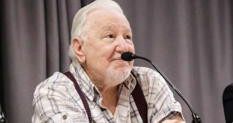 Γιωσαφάτ: Η υπερβολική αγάπη της υπερπροστατευτικής Ελληνίδας μητέρας δεν είναι πραγματική αγάπη