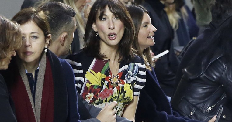H πρώτη κυρία της Βρετανίας φοράει Mary Katrantzou στη front row του show του Christopher Kane