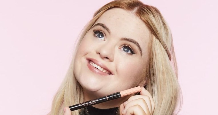 Ένα μοντέλο με σύνδρομο Down γίνεται το νέο πρόσωπο μεγάλου brand καλλυντικών