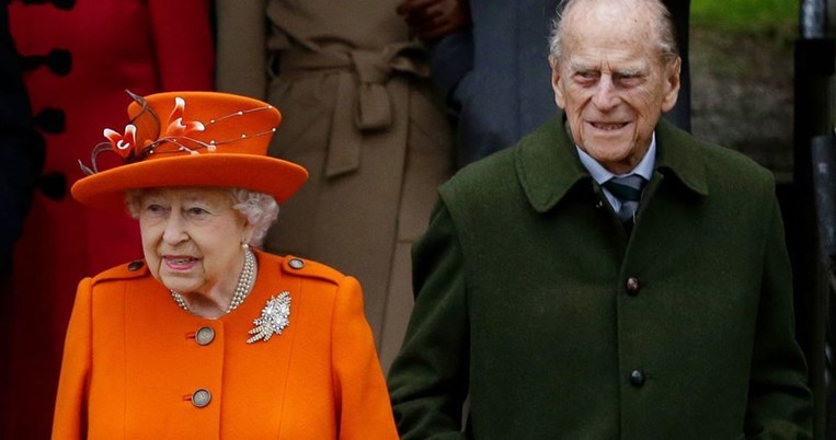 Τρομακτικό ατύχημα για τον 97χρονο πρίγκιπα Φίλιππο: Ανατράπηκε το αυτοκίνητο που οδηγούσε ο ίδιος