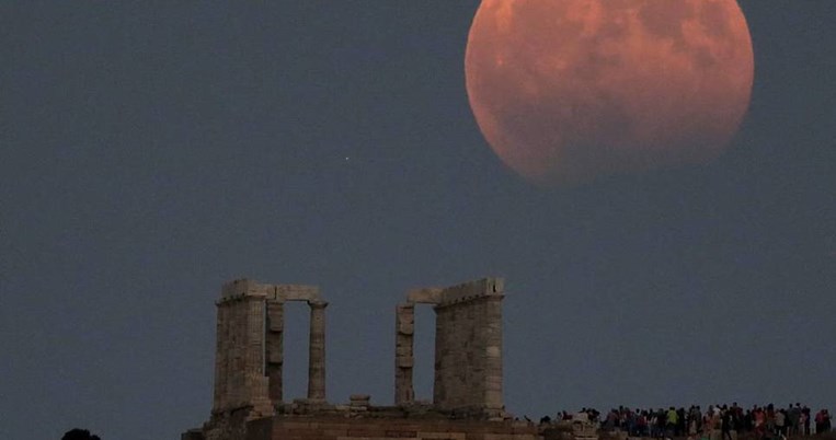 Η Πανσέληνος του Λύκου. Αυτή την Κυριακή κάτι μαγικό θα συμβεί στον ουρανό 