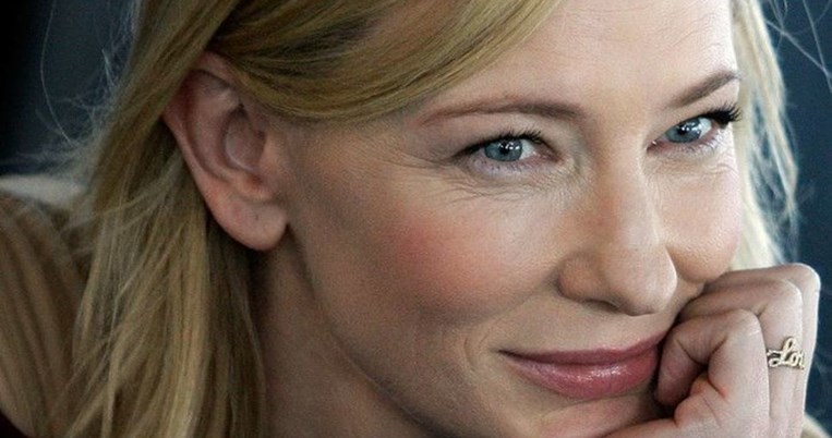 Ποιες συνήθειες πρέπει να εντάξεις στην καθημερινότητά σου για να δείχνεις έως και 10 χρόνια νεότερη