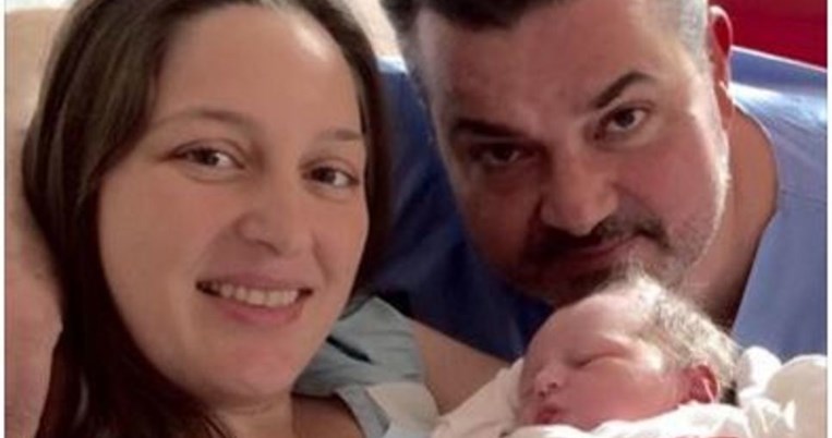 Η πρώτη φωτογραφία με τον νεογέννητο γιο του αδικοχαμένου Κωνσταντίνου Πανανά 