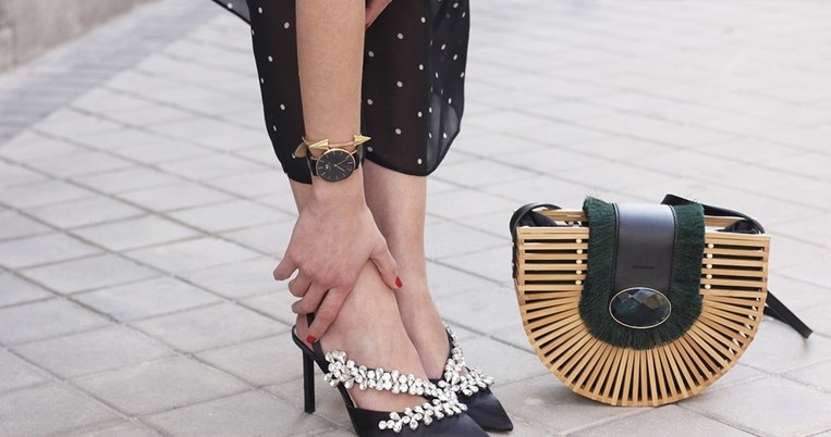 Προσοχή: Η λεπτομέρεια που φέτος είναι τάση μπορεί να μειώσει τη στιλιστική αξία των κοσμημάτων σου