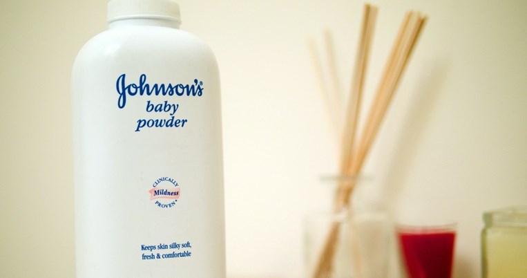 Η Johnson&Johnson πρέπει να πληρώσει 72 εκατ. δολάρια για πρόκληση καρκίνου ωοθηκών