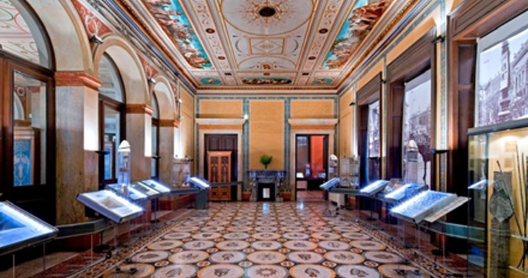 Τα κτίρια του Τσίλλερ που συνεχίζουν να ορίζουν μία ωραία Αθήνα