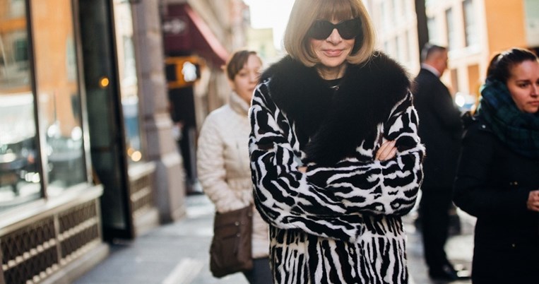 H Άννα Γουίντορ φόρεσε ίσια παπούτσια για πρώτη φορά στη ζωή της