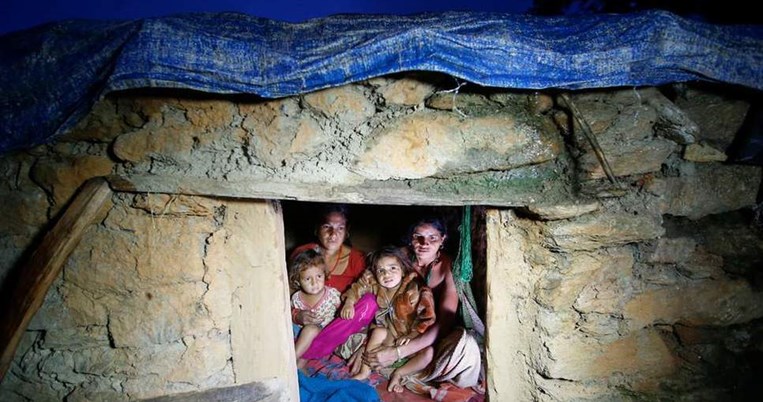 Φρικτή παράδοση. Κάθε φορά που έχουν περίοδο οι γυναίκες στο Νεπάλ εξορίζονται από τα σπίτια τους