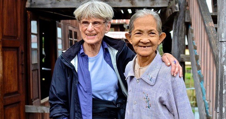 Η 86χρονη που έχει επισκεφτεί 87 χώρες και συνεχίζει. Θεωρεί τα ταξίδια ελιξίριο νεότητας