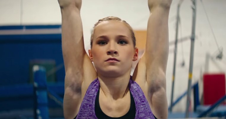 Η προπόνηση των αθλητριών γυμναστικής για τους Ολυμπιακούς κόβει την ανάσα