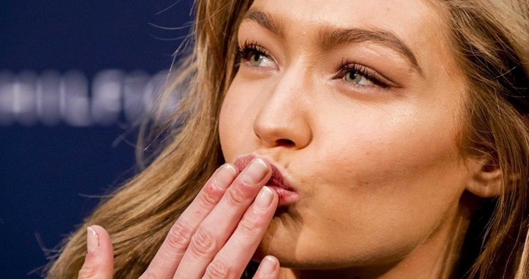 Το απόλυτο comfort ντύσιμο: Το τοπ της Τζίτζι Χαντίντ που θα θέλεις να φοράς ώς το καλοκαίρι