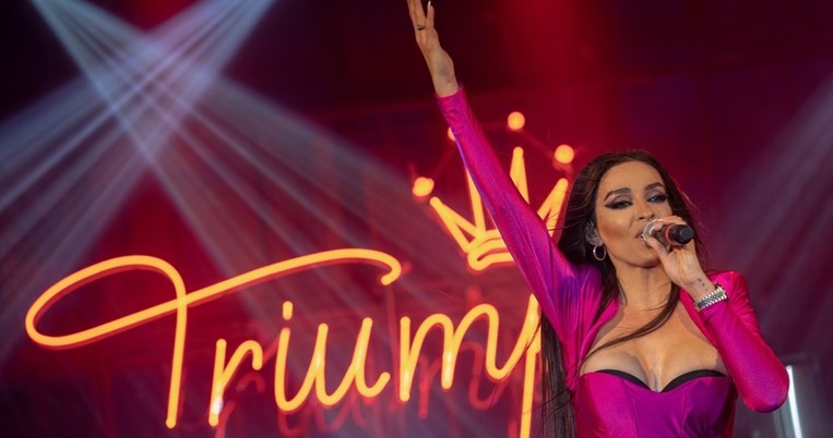 Η Triumph και η Ελένη Φουρέιρα εξυμνούν τις γυναίκες με νέο τραγούδι