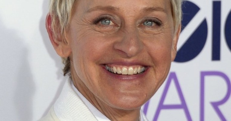 Ανακάλυψη: Όταν η Έλεν Ντε Τζενέρις έπαιξε σε μια από τις πιο δημοφιλείς ελληνικές σειρές