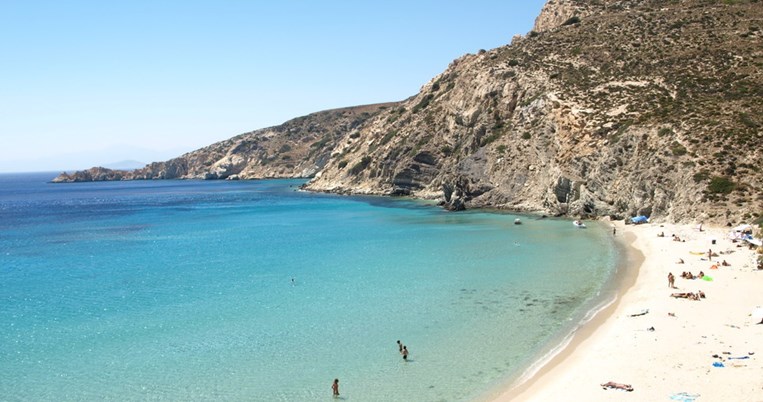 Σπουδαία νέα: H Δονούσα γίνεται το πρώτο νησί του Αιγαίου που καταργεί τα πλαστικά μίας χρήσης