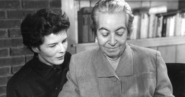 «Την ίδια στροφή θα τραγουδάμε»: Η Χιλιανή ποιήτρια, Γκαμπριέλα Μιστράλ, ύμνησε την αδελφοσύνη