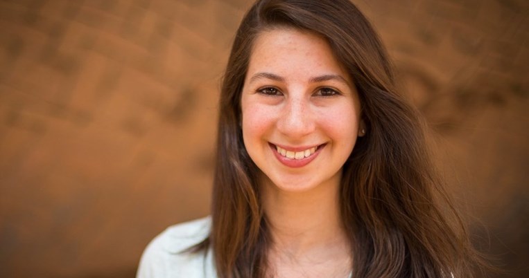 Katie Bouman: Η φοιτήτρια στην οποία χρωστάμε την πρώτη φωτογραφία μαύρης τρύπας στην ιστορία