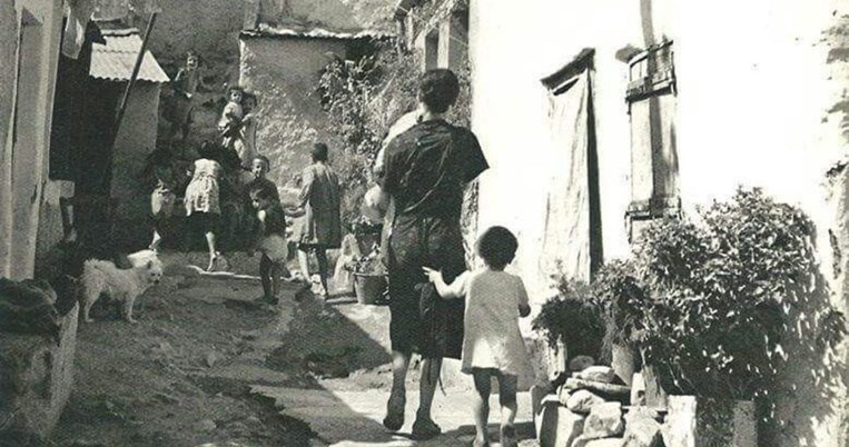 «Έκανα του κεφαλιού μου κι έβγαλα τα μάτια μου»: Απόσπασμα από το Τρίτο Στεφάνι του Κώστα Ταχτσή