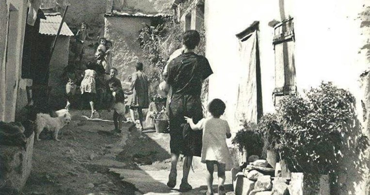 «Έκανα του κεφαλιού μου κι έβγαλα τα μάτια μου»: Απόσπασμα από το Τρίτο Στεφάνι του Κώστα Ταχτσή 