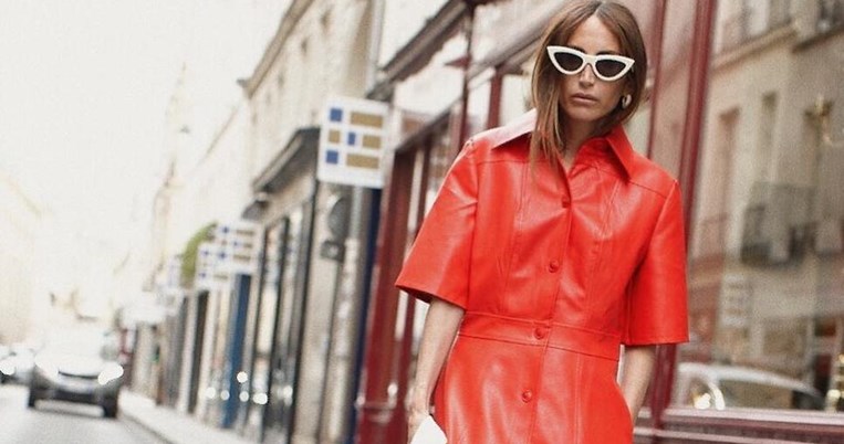 Αυτά είναι τα μοναδικά καλοκαιρινά παπούτσια που ταιριάζουν με όλα. Ένα ζευγάρι κι έκλεισες