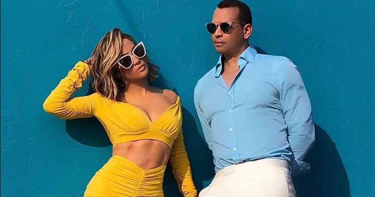 Η Τζένιφερ Λόπεζ φόρεσε την κορυφαία τάση στα μαγιό για το 2019. Πιο καλοκαιρινή δεν γίνεται