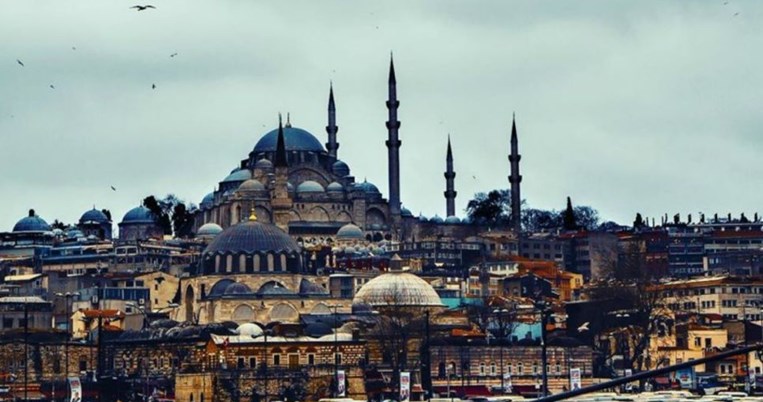 Η διαχρονική ομορφιά της Κωνσταντινούπολης μέσα από τα μάτια ενός Έλληνα σε ένα συγκλονιστικό βίντεο