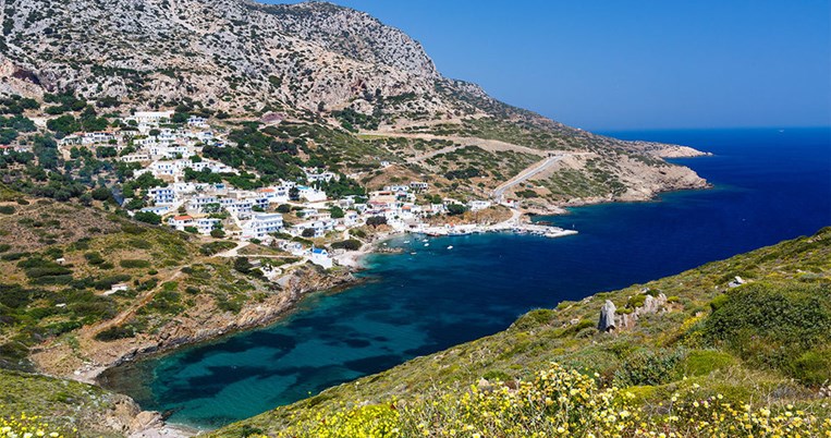 Ταξίδι στον χρόνο: Το παρθένο νησάκι του Αιγαίου προσφέρεται για τις πιο οικονομικές διακοπές 