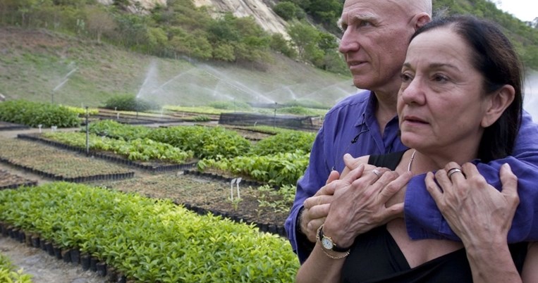 Σεμπαστιάο Σαλγκάδο: Ο σπουδαίος φωτογράφος που ανάστησε ένα ολόκληρο δάσος μαζί με τη γυναίκα του