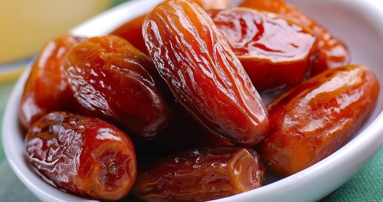 Άρχισα να τρώω τρεις χουρμάδες την ημέρα και ιδού τα θεαματικά αποτελέσματα 