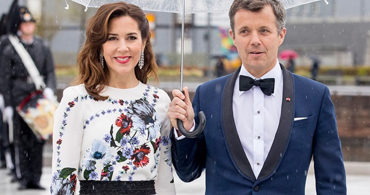 Η πριγκίπισσα Mary της Δανίας μέσα στο πιο κομψό φόρεμα από τα H&M