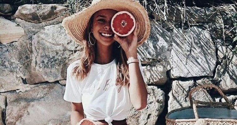 Καθημερινή περιποίηση προσώπου: Τα πιο συνηθισμένα λάθη που κάνουμε όλες μας