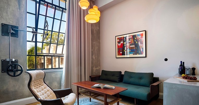 Τρεις νέοι οραματιστές έφτιαξαν στου Ψυρή το πιο στιλάτο boutique hotel της Αθήνας