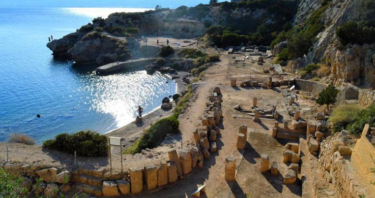 Η πανέμορφη, μυστική παραλία μέσα σε αρχαιολογικό χώρο, πολύ κοντά στην Αθήνα θα σε μαγέψει